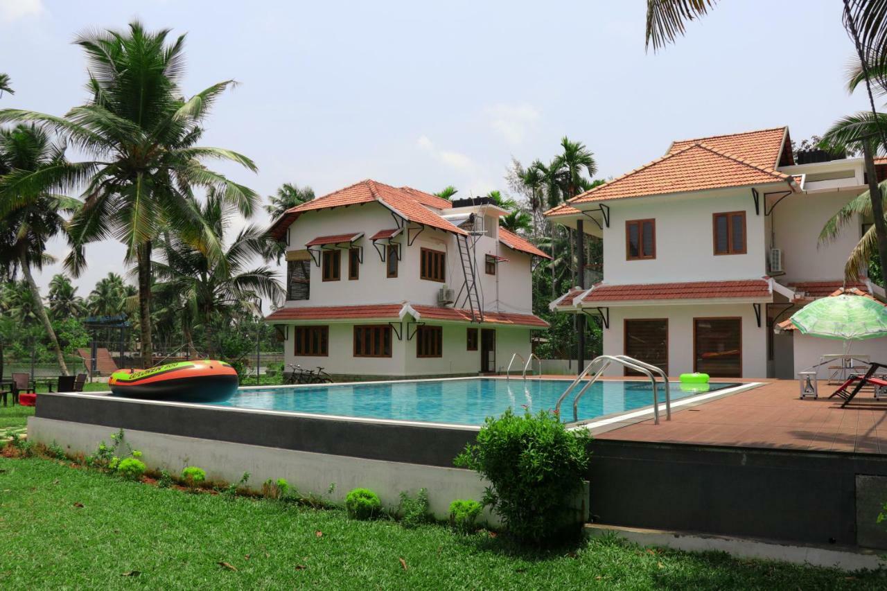 Water'S Edge Villas Alappuzha Exterior photo